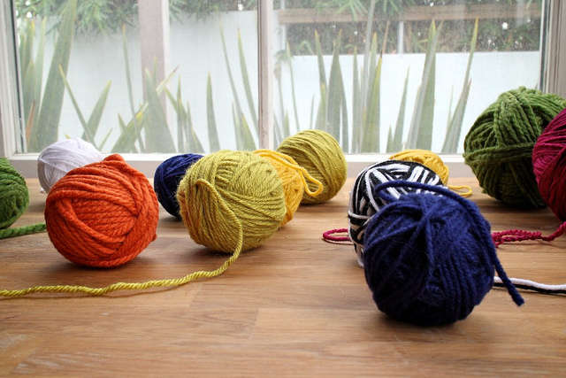 DIY Catnip Yarn Balls
